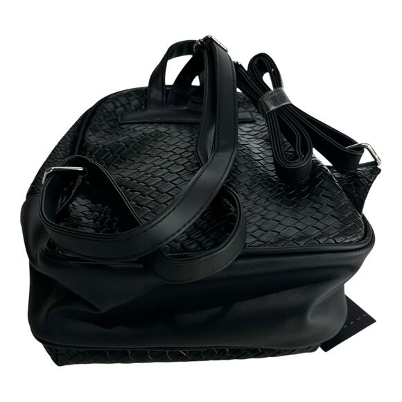 London Fog Bowery Medium Woven Backpack Black main image 7